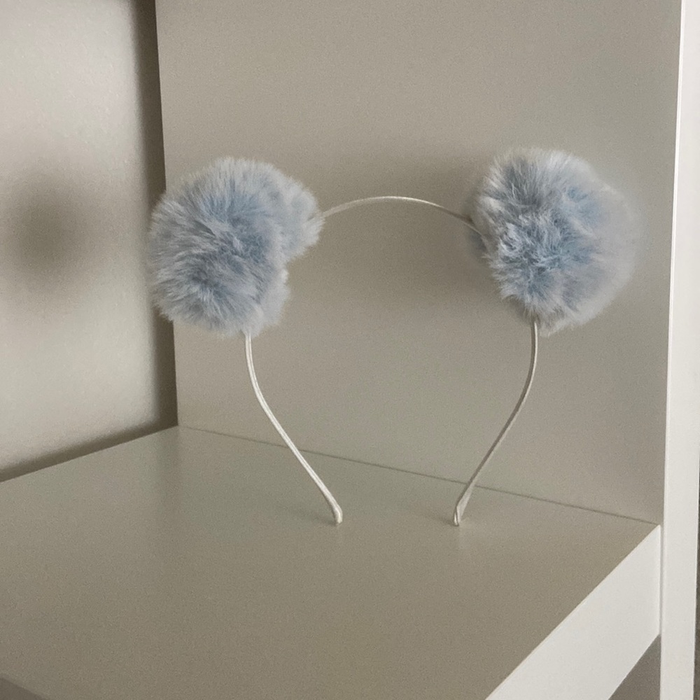 Kawaii Blue Pom Pom Headband